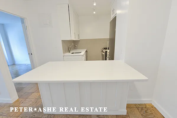 Rented by Peter Ashe | media 2