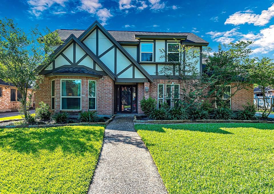 1st image of 22815 Spatswood Ln