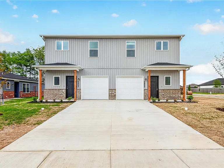 6802 SW Dignity Ave — Photo 3