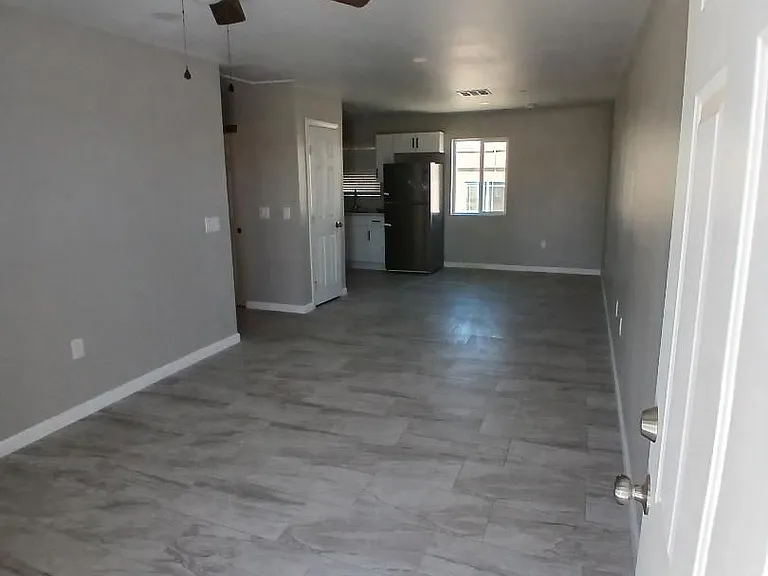 172 W Alamo St — Photo 4