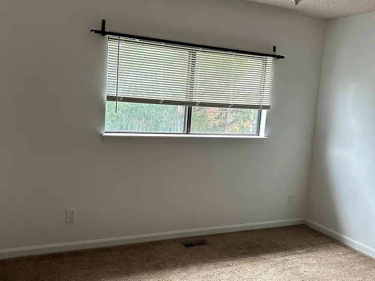 3480 Colorado Ave #D8 — Photo 14
