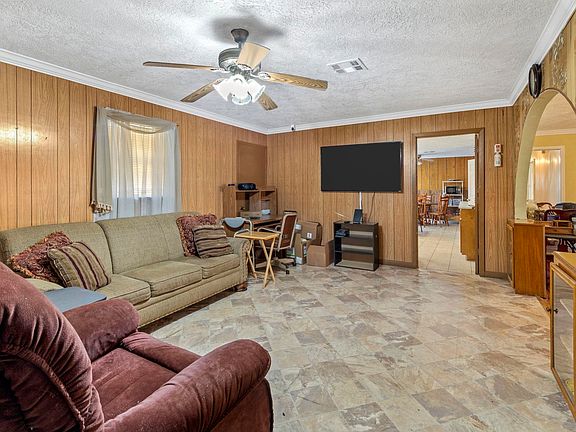 5th image of 2917 Dona Tiel St