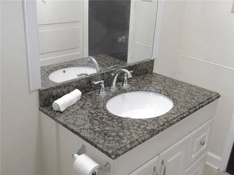 129 Fountain Dr — Photo 22