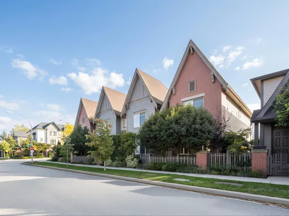 16476 24a Ave, Surrey, BC V3Z 0V8