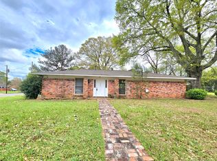 6226 Gladstone Dr, Montgomery, AL 36117