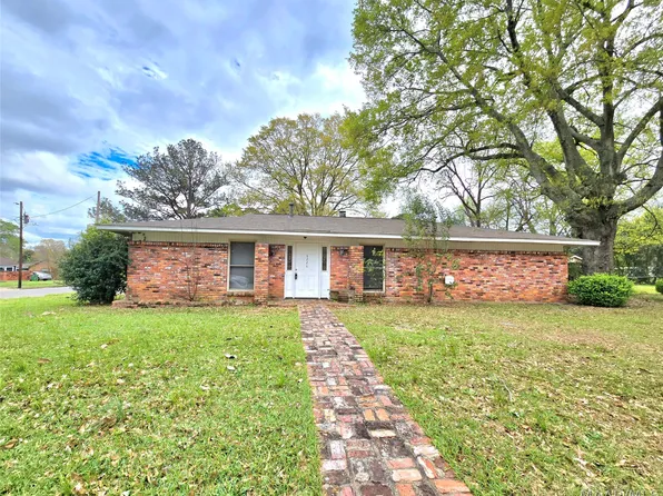 6226 Gladstone Dr, Montgomery, AL 36117