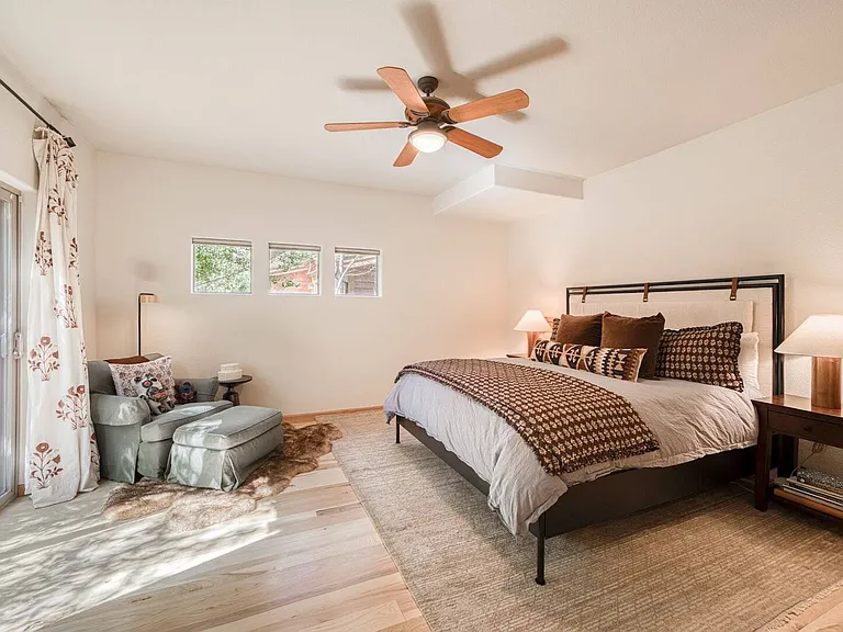 10559 Sara Bear Ln — Photo 17