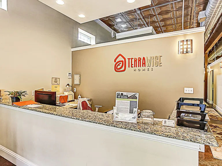 1334 Walnut St #1 — Photo 4