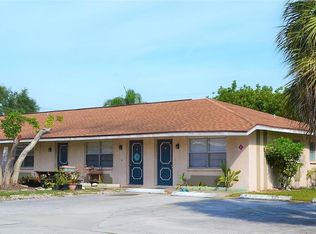 221 SE Jefferson Cir N #22, Saint Petersburg, FL 33703