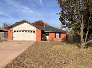 2925 Liberty Ln, Enid, OK 73703