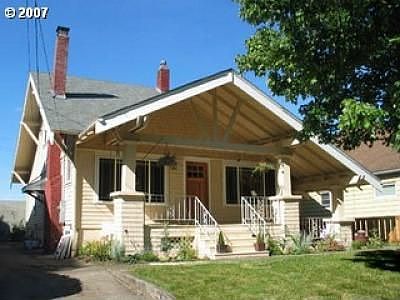 Great two-level front porch