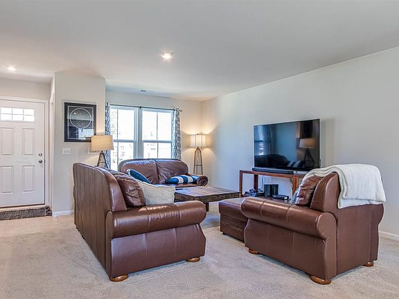 3rd image of 603 Maplestead Farms Ct