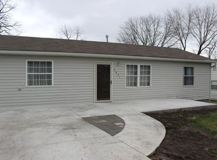 3021 S 21st Ct, Kansas City, KS 66106