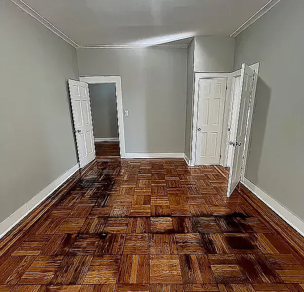 1401 Ocean Ave #4E — Photo 5