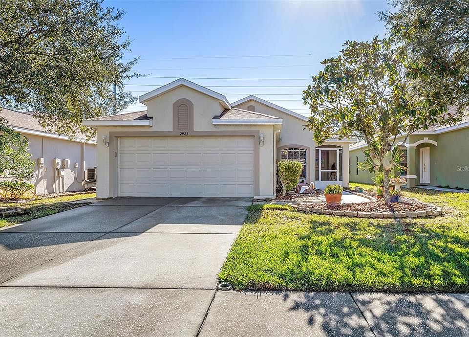 1st image of 2923 BANYAN HILL LANE