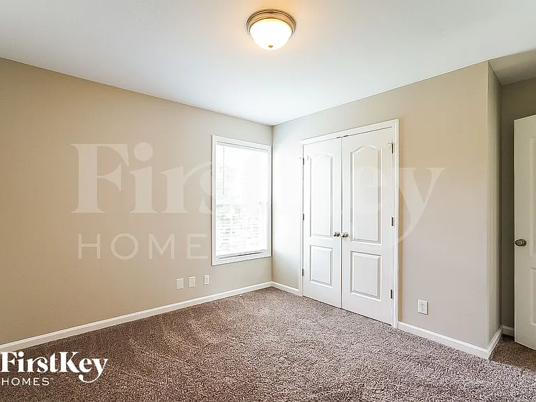 3745 Nadia Dr — Photo 15