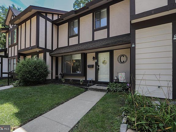 2nd image of 9 Mulberry Ct