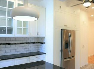 76 Berry St APT 2R, Brooklyn, NY 11249