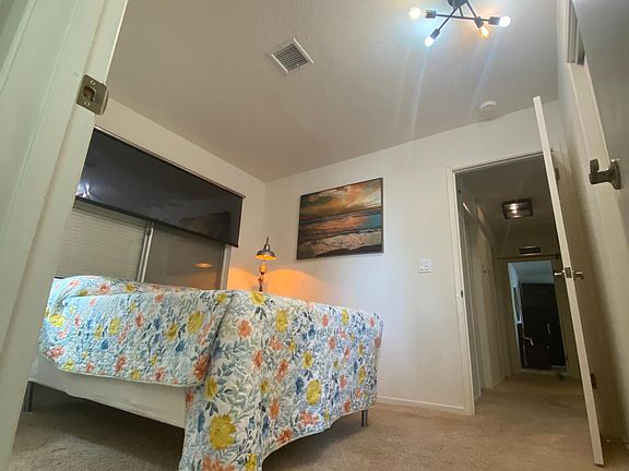 3rd image of 49020 Vista Dr