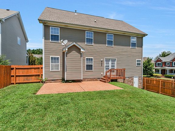 2nd image of 6001 Romain Ct