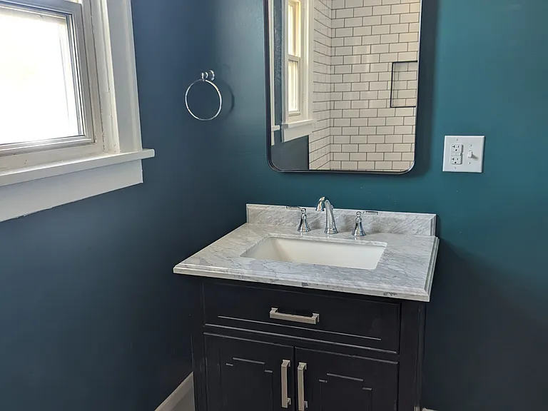 2720 W Sylvania Ave #2 — Photo 6