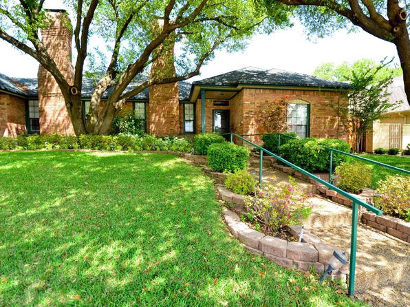 15614 Moondust Dr