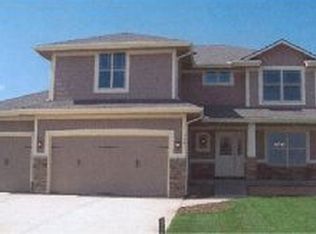 510 NE Viewpark Dr, Lees Summit, MO 64086