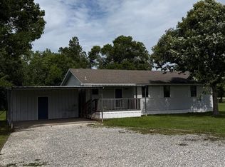 3085 Long Leaf Dr, Sulphur, LA 70663