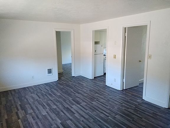 4th image of 775 Anderson Ave APT 4