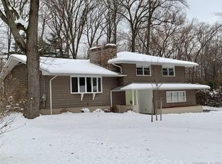 208 Maxine Rd, Bristol, CT 06010