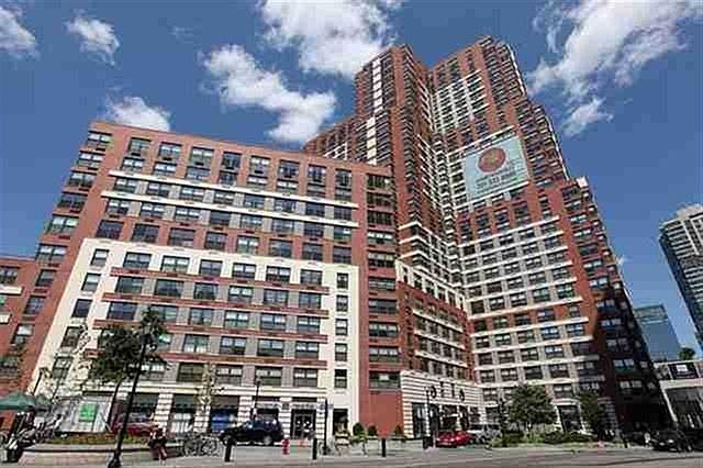 2nd image of 102 Christopher Columbus Dr APT 301