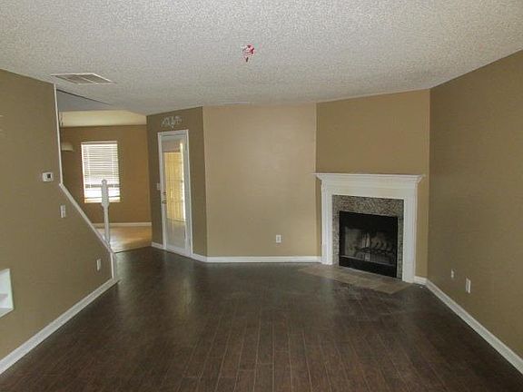 2nd image of 11 Akers Lake Dr
