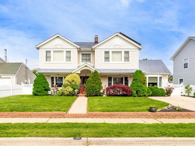 29 Water Lane N, Levittown, NY, 11756