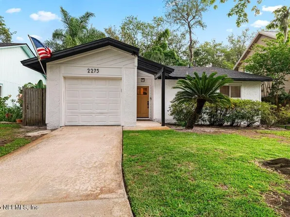 2275 FAIRWAY VILLAS Lane N, Atlantic Beach, FL 32233