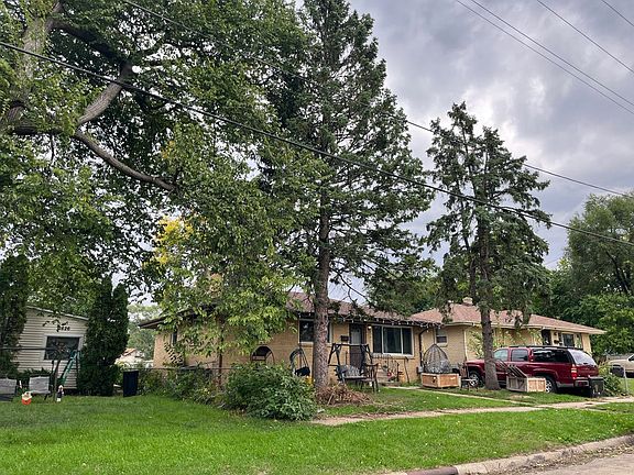3rd image of 2630 Bildahl St