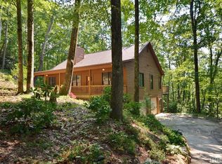 1377 Black Oak Dr, Sapphire, NC 28774
