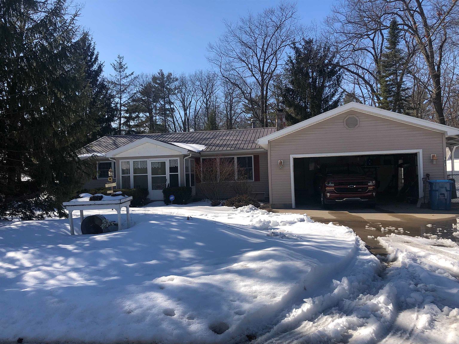 103 Hardwood Ave, Houghton Lake, MI 48629 | Zillow