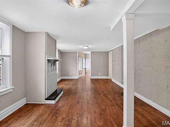 5th image of 16 Miller Pl