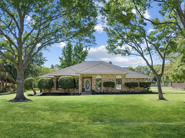 1261 Emerald Cir, Southlake, TX 76092