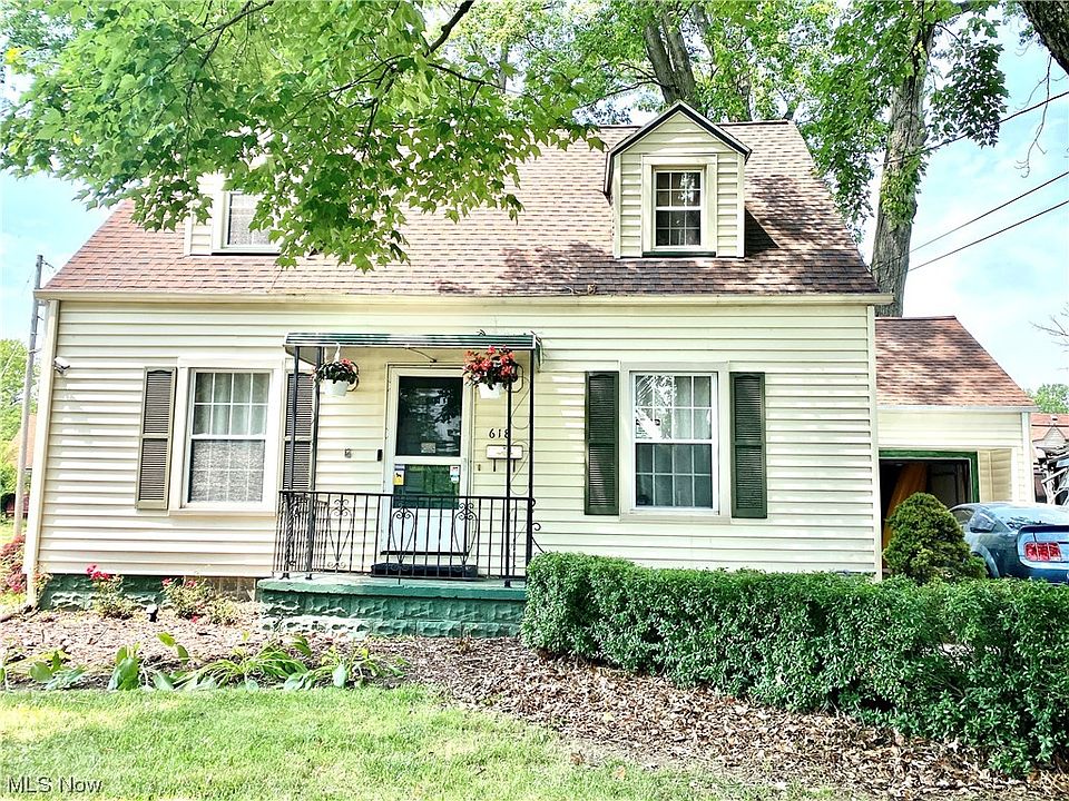 1st image of 618 Willard Ave SE