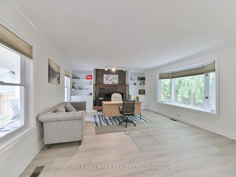 13918 Leslie St E — Photo 11