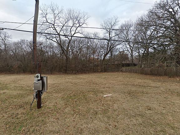2nd image of 1801 W Lamberth Rd