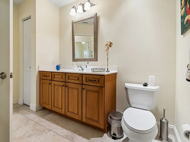7702 Lake Vista Ct #202 — Photo 26