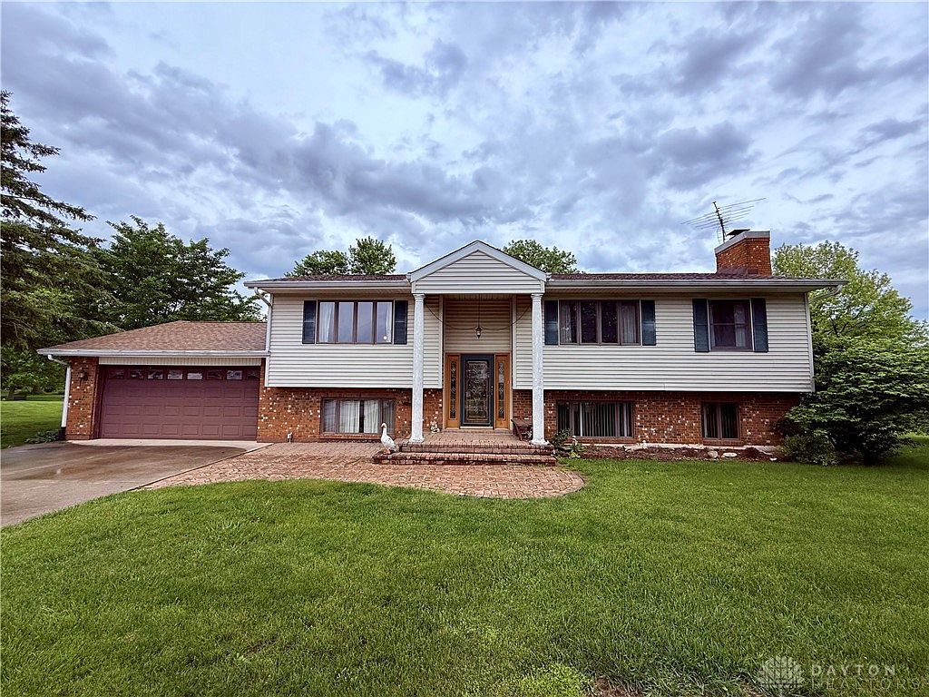 5778 Cedarwood Dr, Lewisburg, OH 45338 | Zillow
