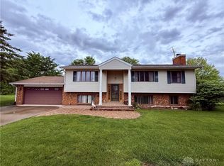 5778 Cedarwood Dr, Lewisburg, OH 45338