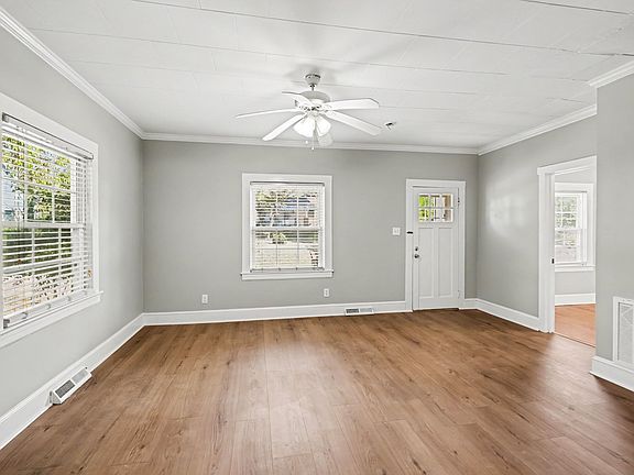 5th image of 207 Short Morgan St