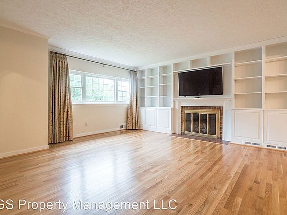 5th image of 6104 28th St N