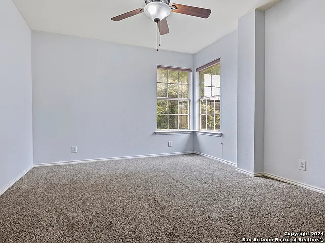 18 Nikita Dr — Photo 23
