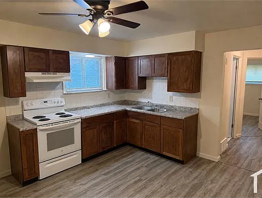 1109 Walker Ave — Photo 1
