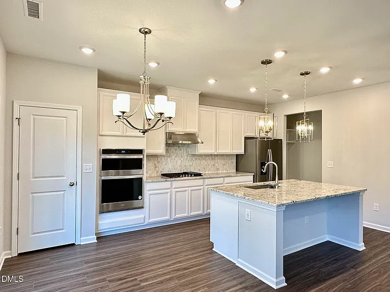 700 Sage Oak Ln — Photo 45